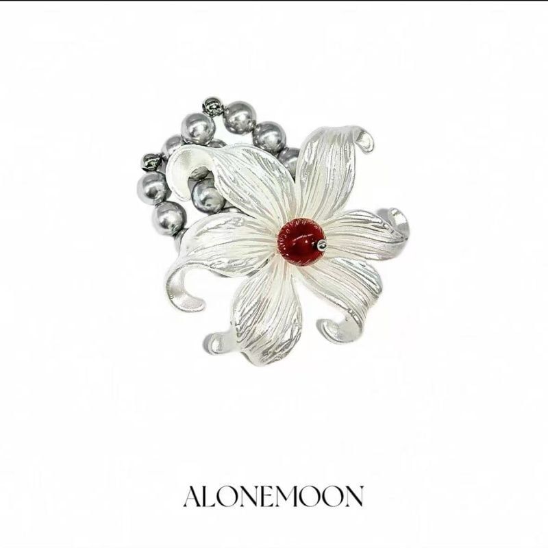 Elastic Alloy Pearl Ring Faux Floral