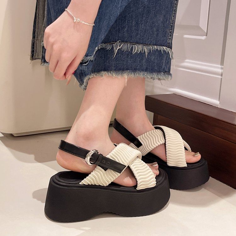 Sandals Criss Cross Platform
