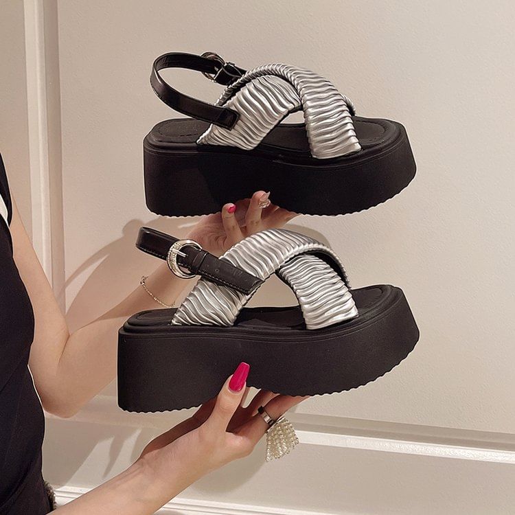 Sandals Criss Cross Platform