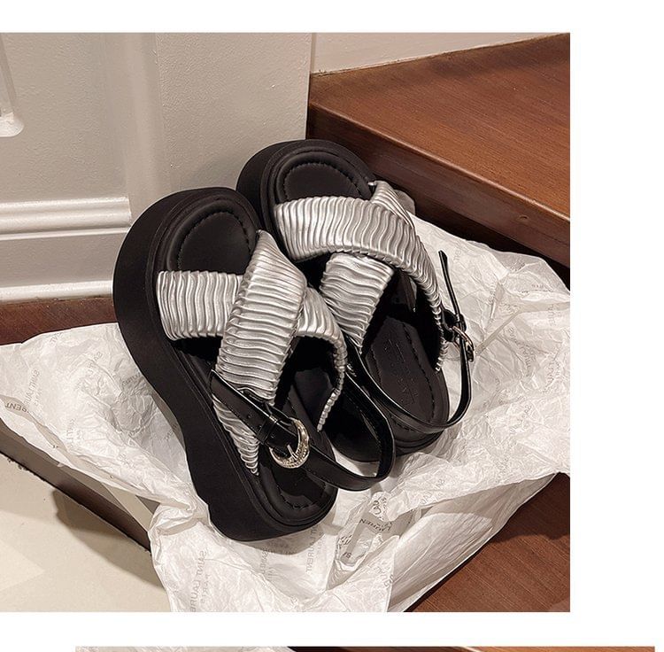 Sandals Criss Cross Platform
