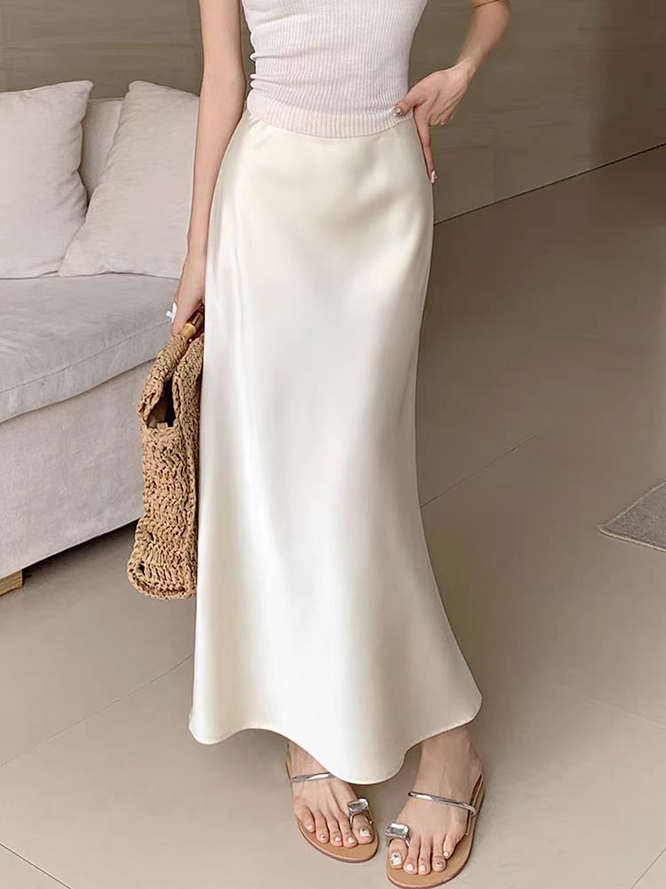 High-Rise Solid Mermaid Hem Midi Skirt