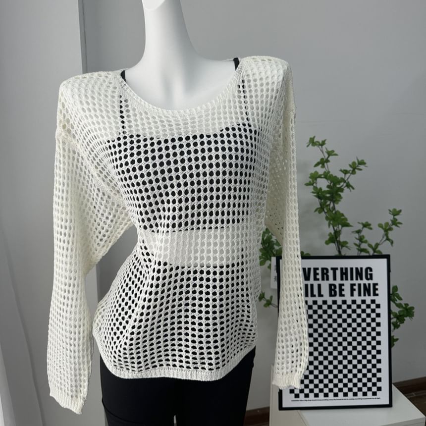 Knit Long-Sleeve Plain Neck Round Perforated Top