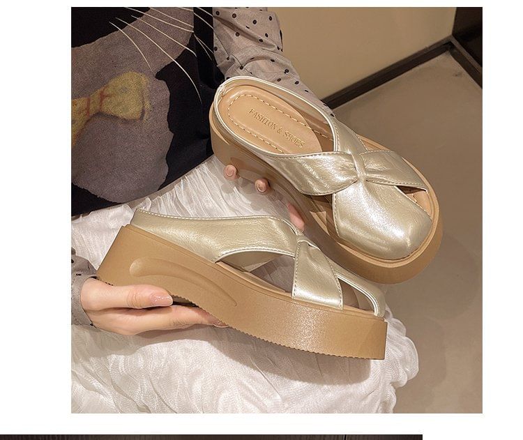 Mules Plain Cross Platform