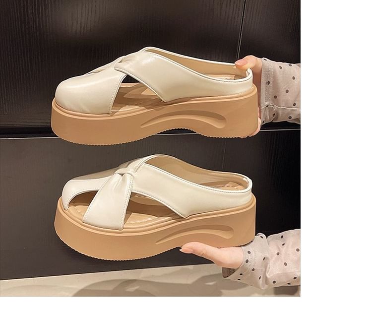 Mules Plain Cross Platform