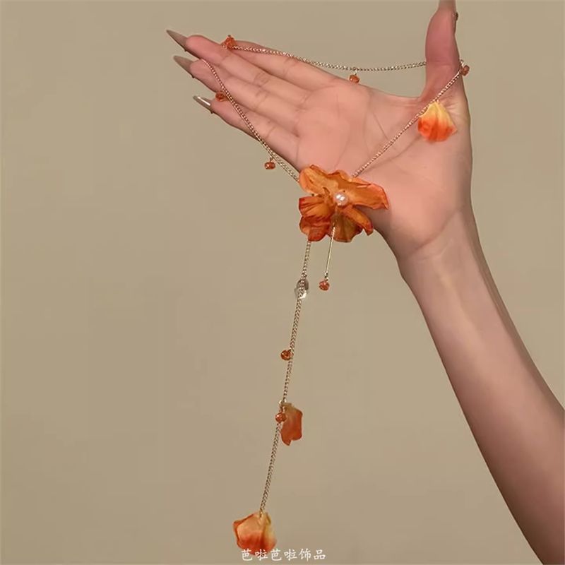 Fringed Flower Necklace Lariat