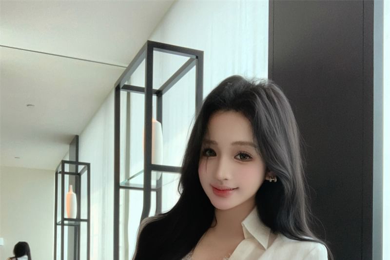 Plain Long-Sleeved Mock Two-Piece Cropped Shirt