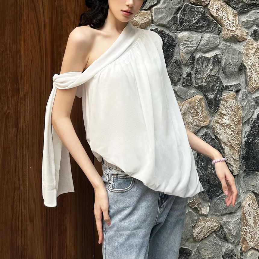 Plain One-Shoulder Relaxed-Fit Tank Top