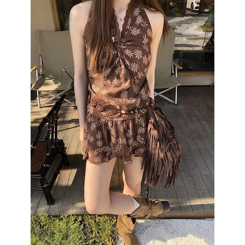 Top Mini Skirt / Sleeveless Print V-Neck