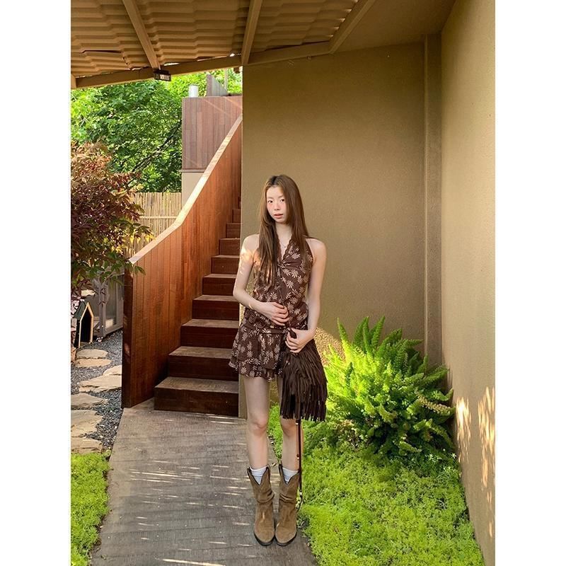 Top Mini Skirt / Sleeveless Print V-Neck