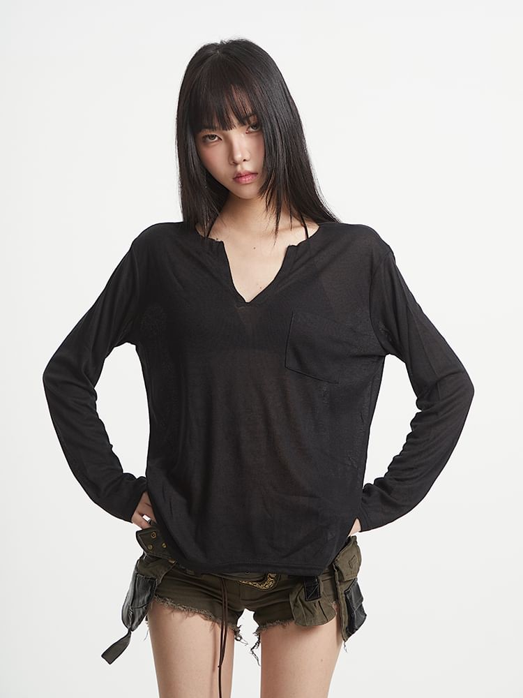 Plain V-Neck Long-Sleeved Tee