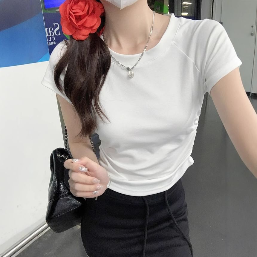 Plain Short-Sleeved Crewneck Gathered T-Shirt