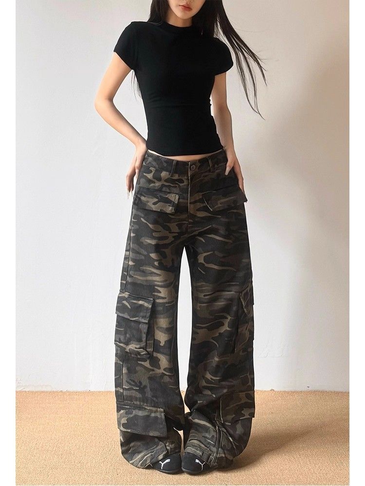Low Waist Camouflaged Baggy Cargo Pants