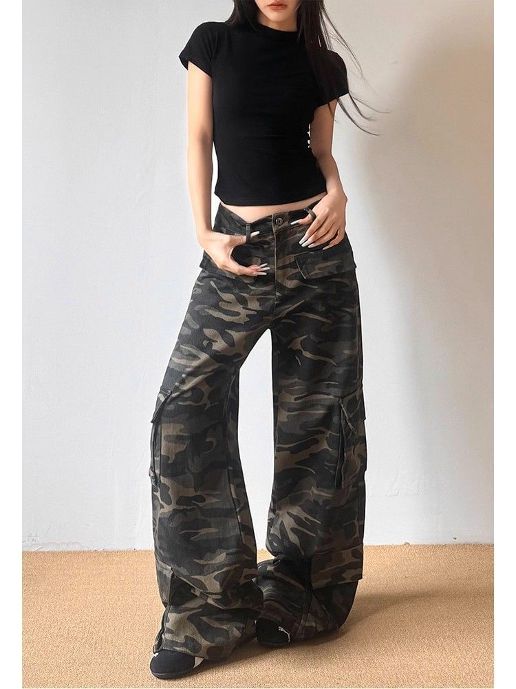 Low Waist Camouflaged Baggy Cargo Pants