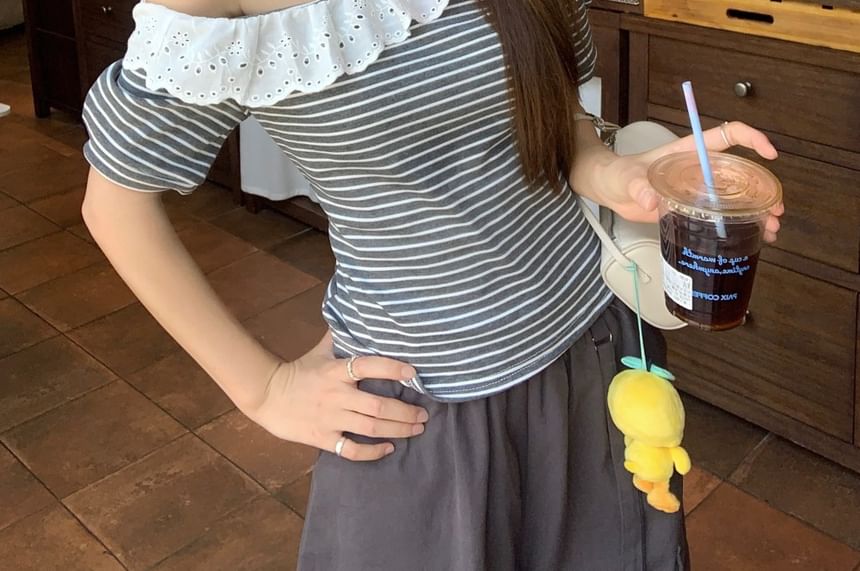 Short-Sleeve Off-Shoulder Striped Eyelet Lace Trim Crop Top / High Rise Plain Baggy Cargo Pants