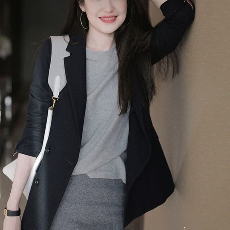 Set: Plain Round-Neck Short-Sleeved T-Shirt + High-Waisted Mini Pencil Skirt