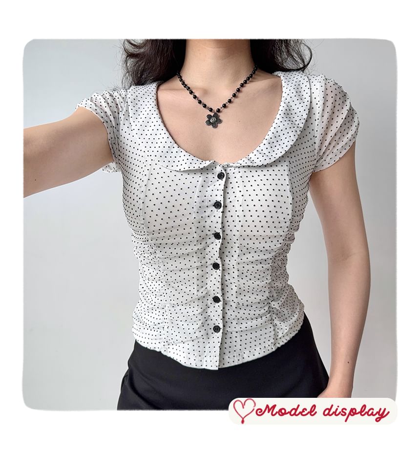 Dotted Slim-Fit Short-Sleeved Blouse