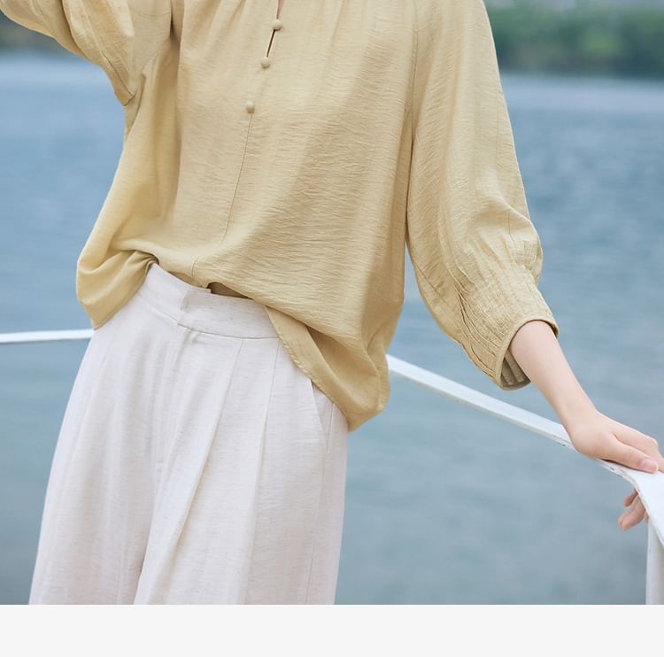 Plain Round-Neck 3/4-Sleeved Blouse