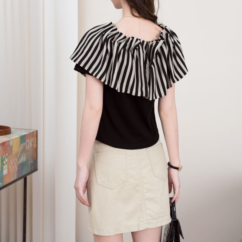Striped Paneled Asymmetric Crew-Neck Short-Sleeved Slim-Fit Tee