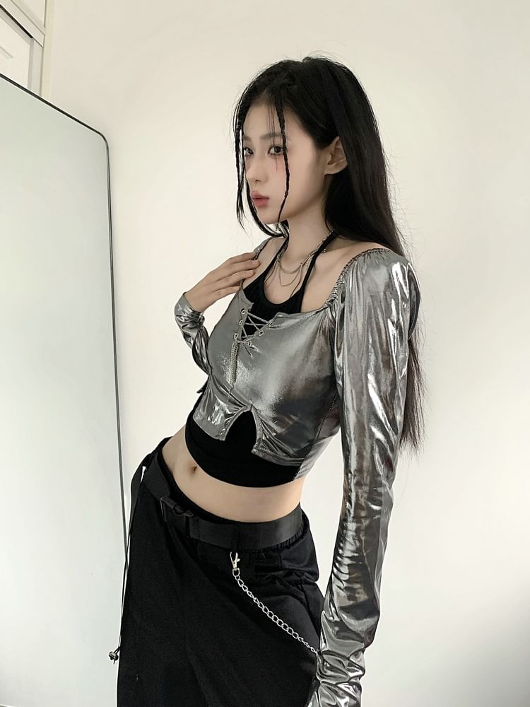 Mock Two-Piece Long-Sleeve Halter-Neck Chained-Up Crop Top / Low Waist Cargo Pants