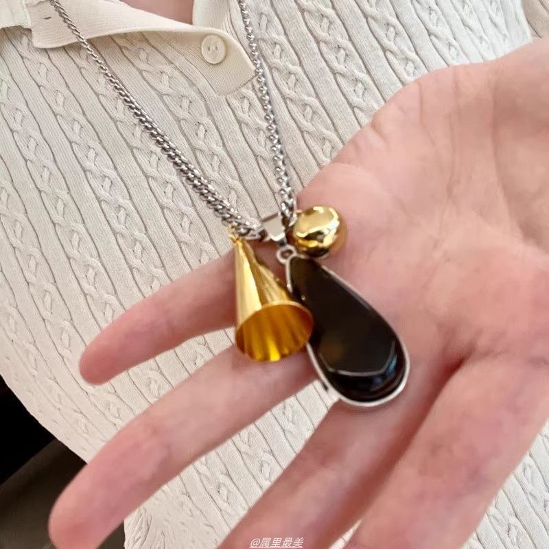 Resin Chain Cuban Droplet Pendant Necklace