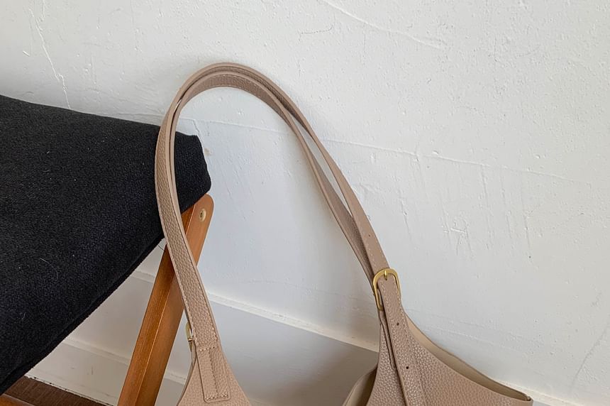 Pouch Shoulder Buckle With Bag