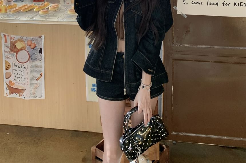 Collar Denim Zip Jacket / High Waist Denim Shorts