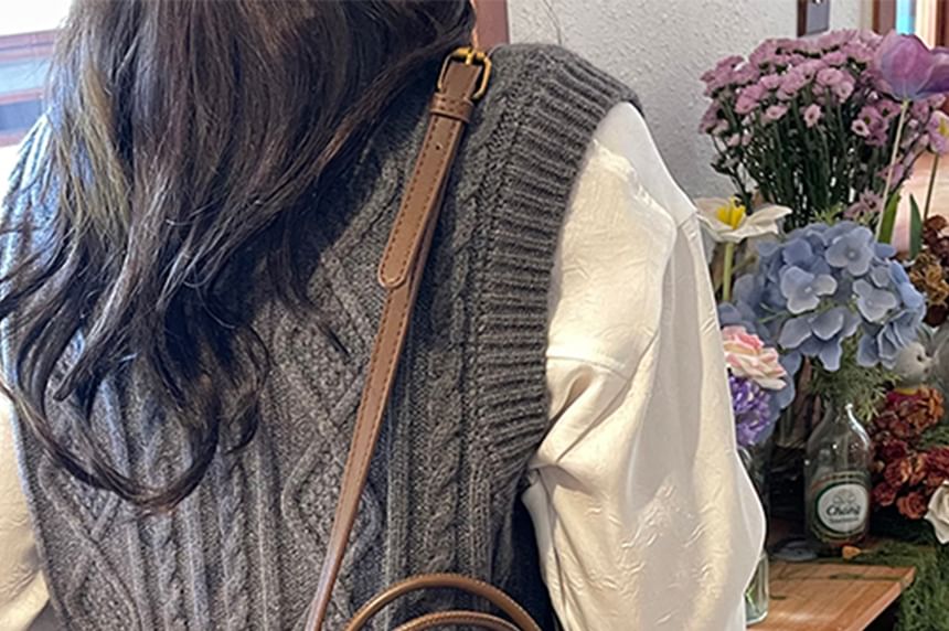 Handle Bag With Plain Faux Crossbody Top Suede Pouch