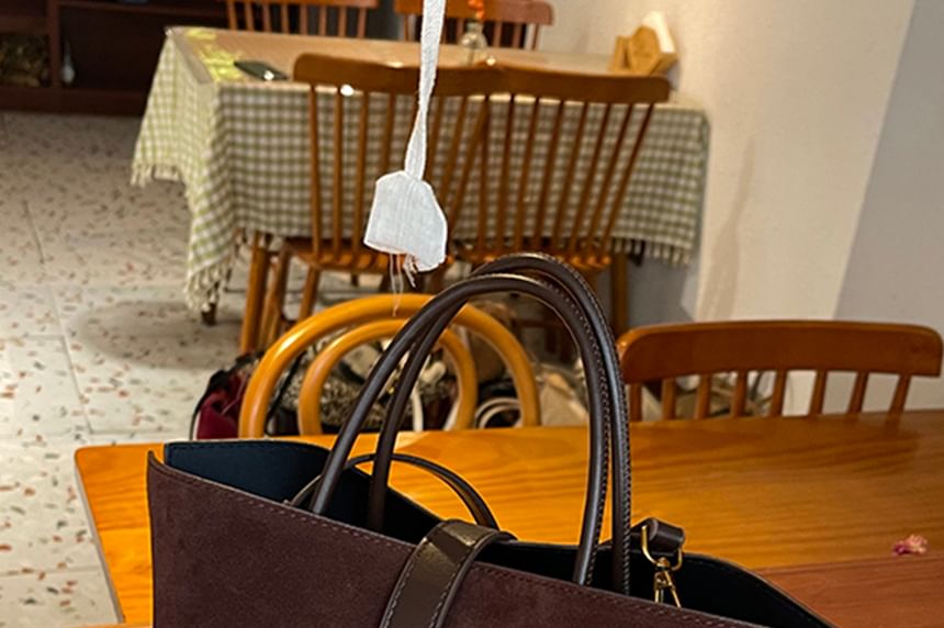 Handle Bag With Plain Faux Crossbody Top Suede Pouch