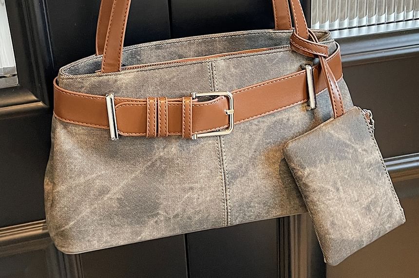 With Bag Pouch Belted Tote