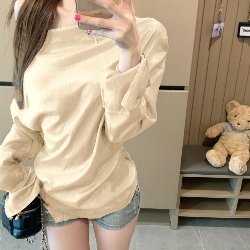 Plain One-Shoulder Long-Sleeved Top