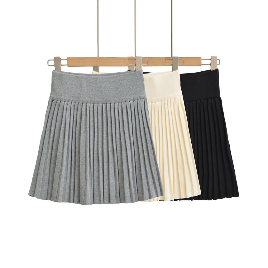 High-Rise Knit Pleated Mini Skirt