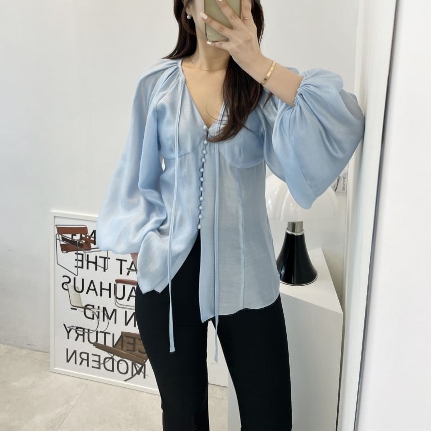 Plain Front-Slit V-Neck Puff-Sleeved Blouse
