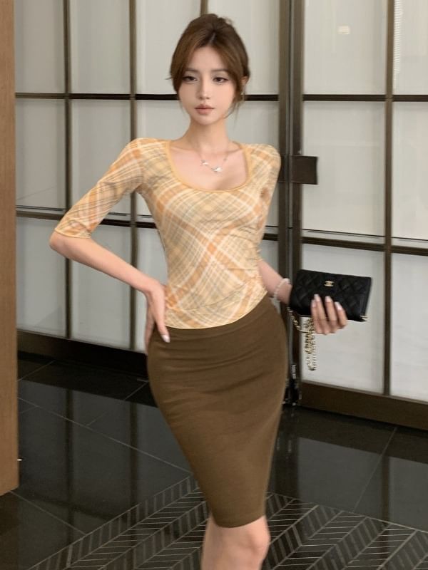 Plaid Square-Neck Short-Sleeved Top & High-Waisted Pencil Skirt