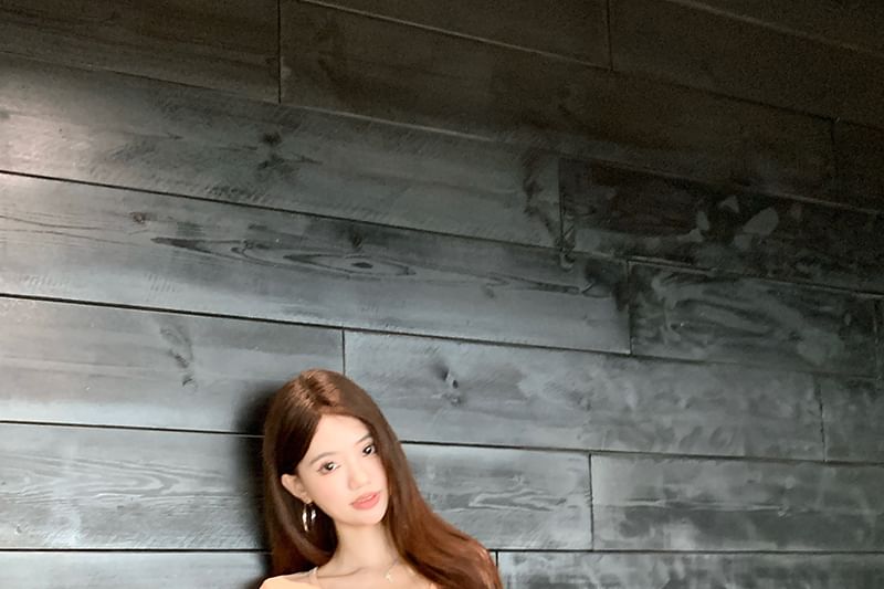 Short-Sleeve V-Neck Top & Lace Mini Skirt Set