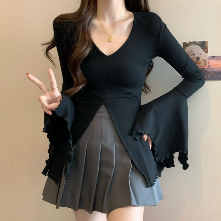 Plain Slit V-Neck Bell Long-Sleeved Top