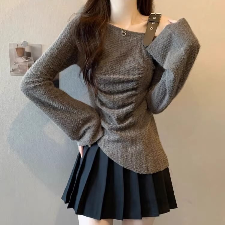 Plain Buckled Cold-Shoulder Bell-Sleeved Knit Top