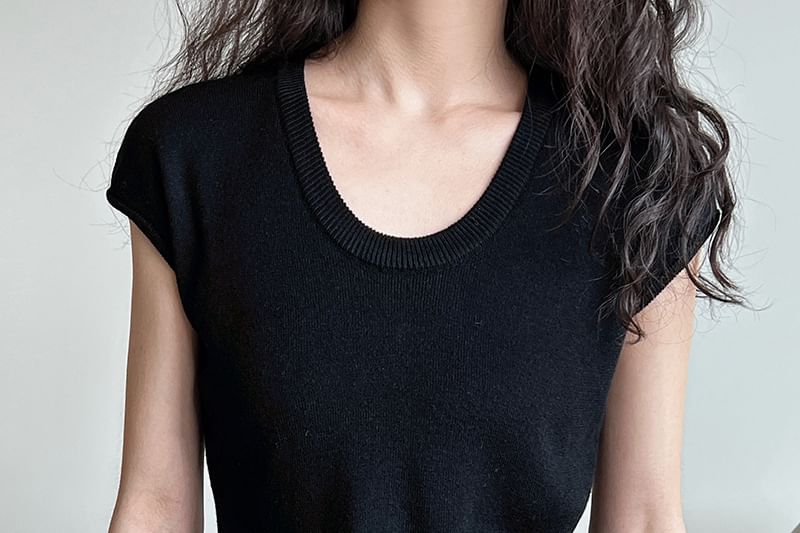 Scoop-Neck Short-Sleeved Knit Top