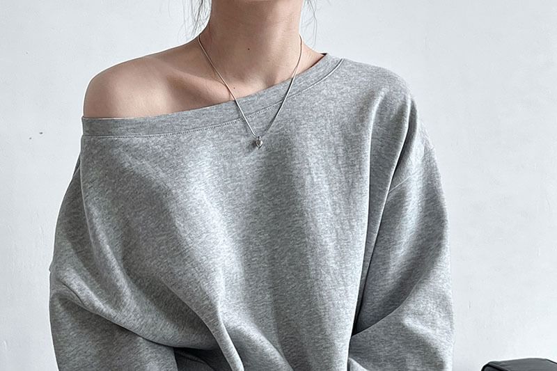 Plain Boat-Neck Sweatshirt