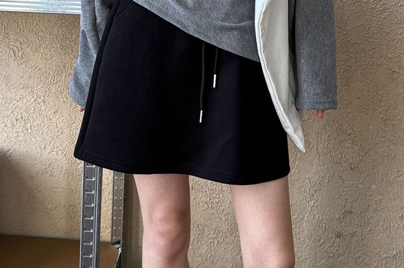 Boat-Neck Ruched Asymmetric Slit Long-Sleeved Tee