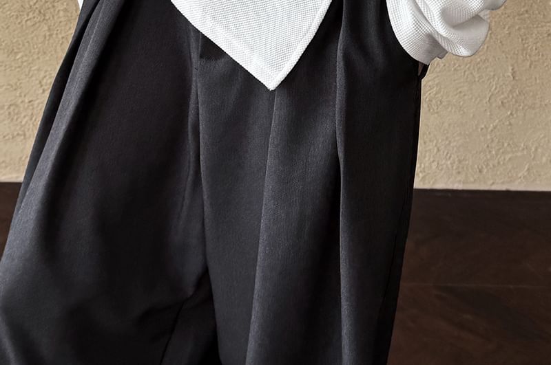 Boat-Neck Ruched Asymmetric Slit Long-Sleeved Tee
