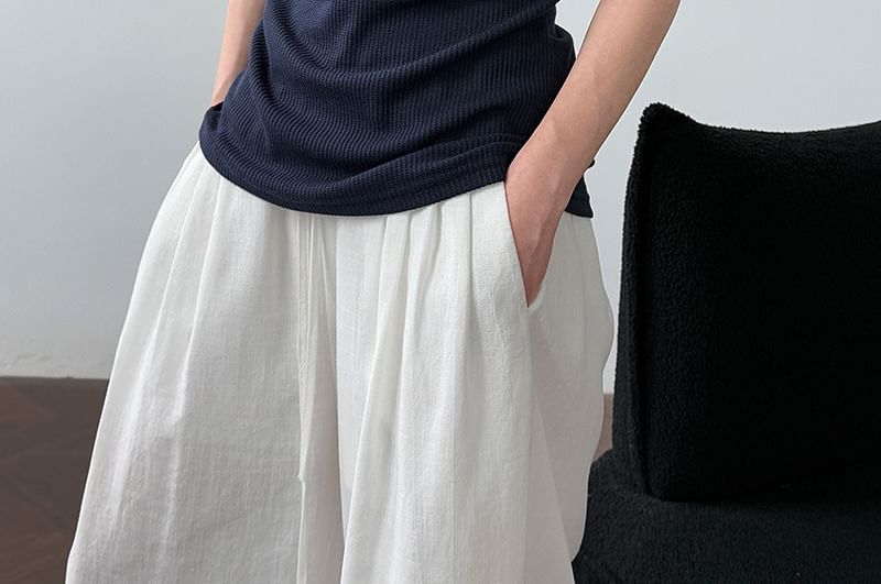 Asymmetric Off-Shoulder Short-Sleeved Plain Ribbed Slim-Fit Tee