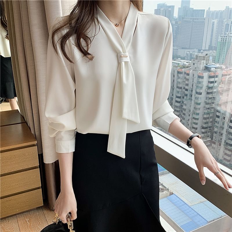 Plain Tie-Neck Sleeved Blouse