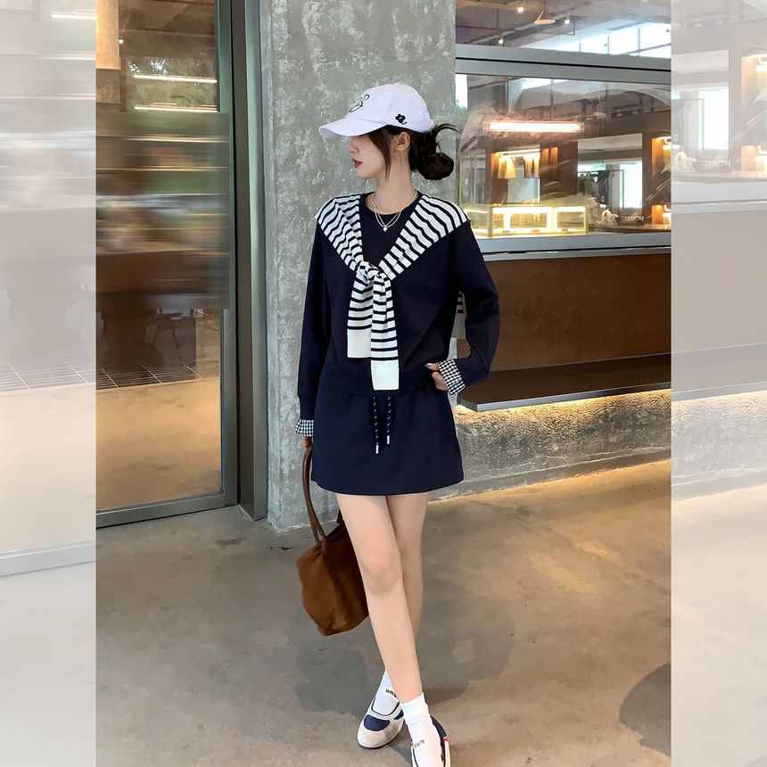 Striped Shawl + Plain Crewneck Pullover