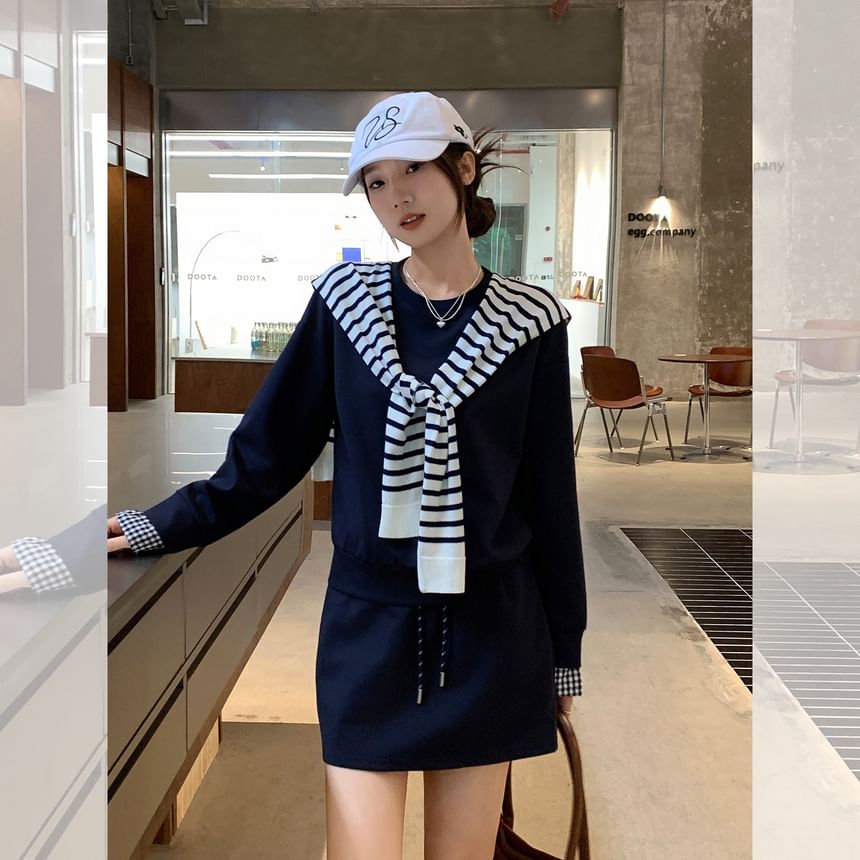 Striped Shawl + Plain Crewneck Pullover