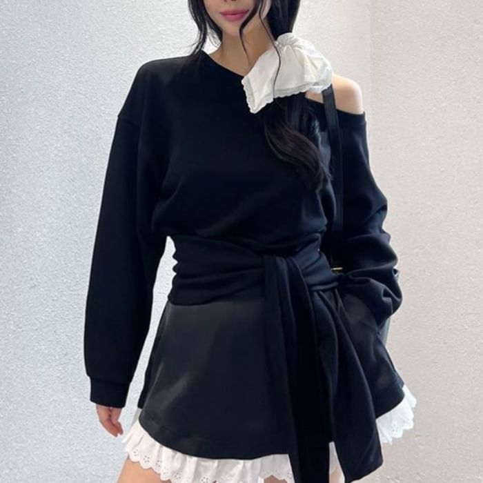 Boat Neck Knot Pullover & High Waist Lace Trim Mini Skirt