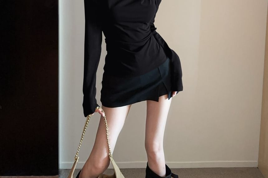 Plain Ruched Cold-Shoulder Sleeved T-Shirt