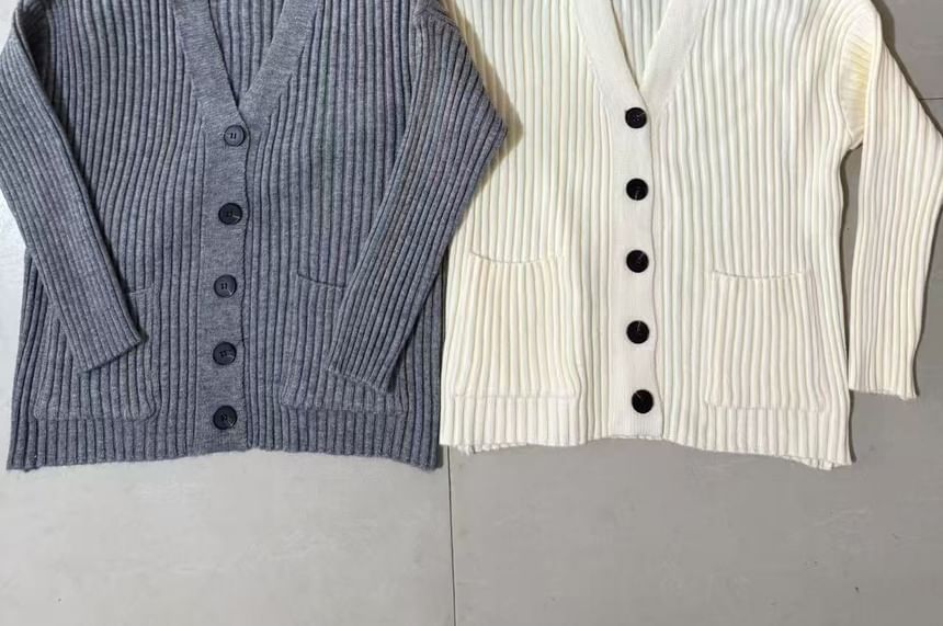 Ribbed Knit V-Neck Cardigan