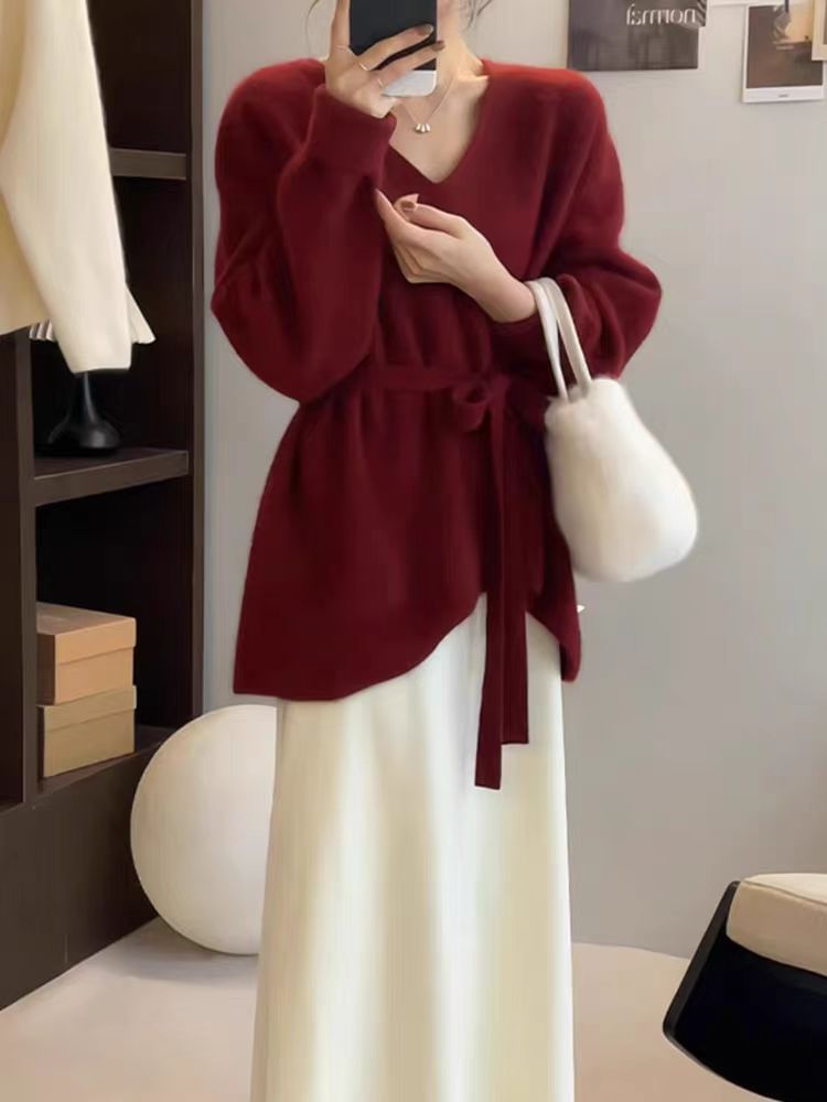 Asymmetric Slit V-Neck Extended Sleeve Knitwear Pullover