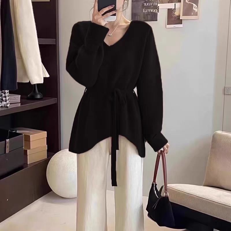 Asymmetric Slit V-Neck Extended Sleeve Knitwear Pullover