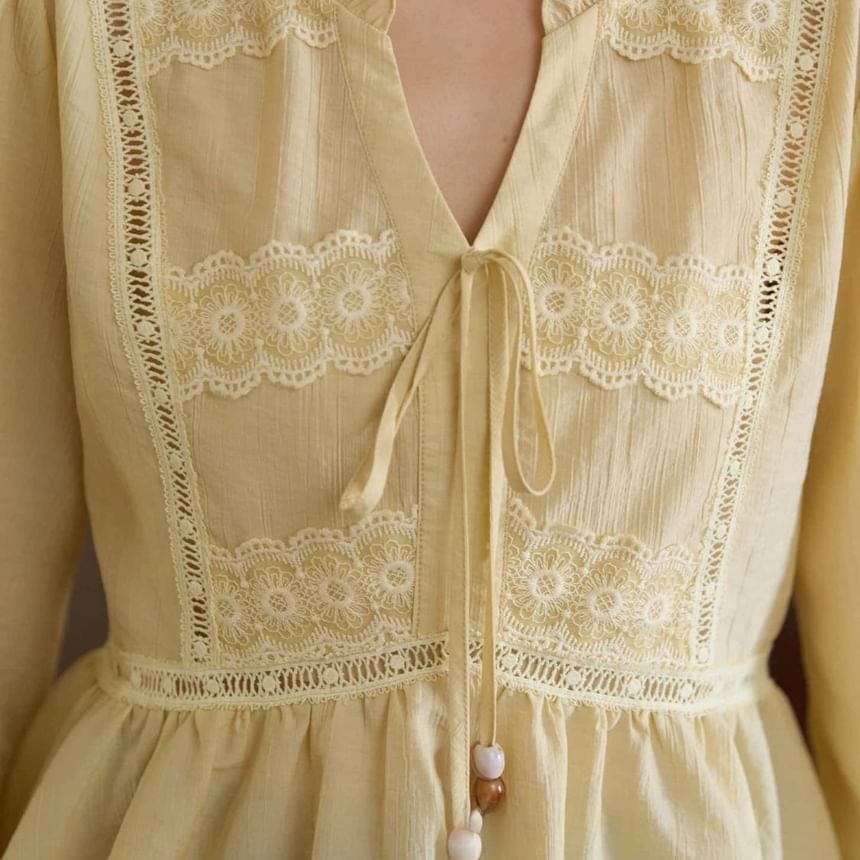 Long-Sleeve Stand Collar Lace Panel Frill Blouse